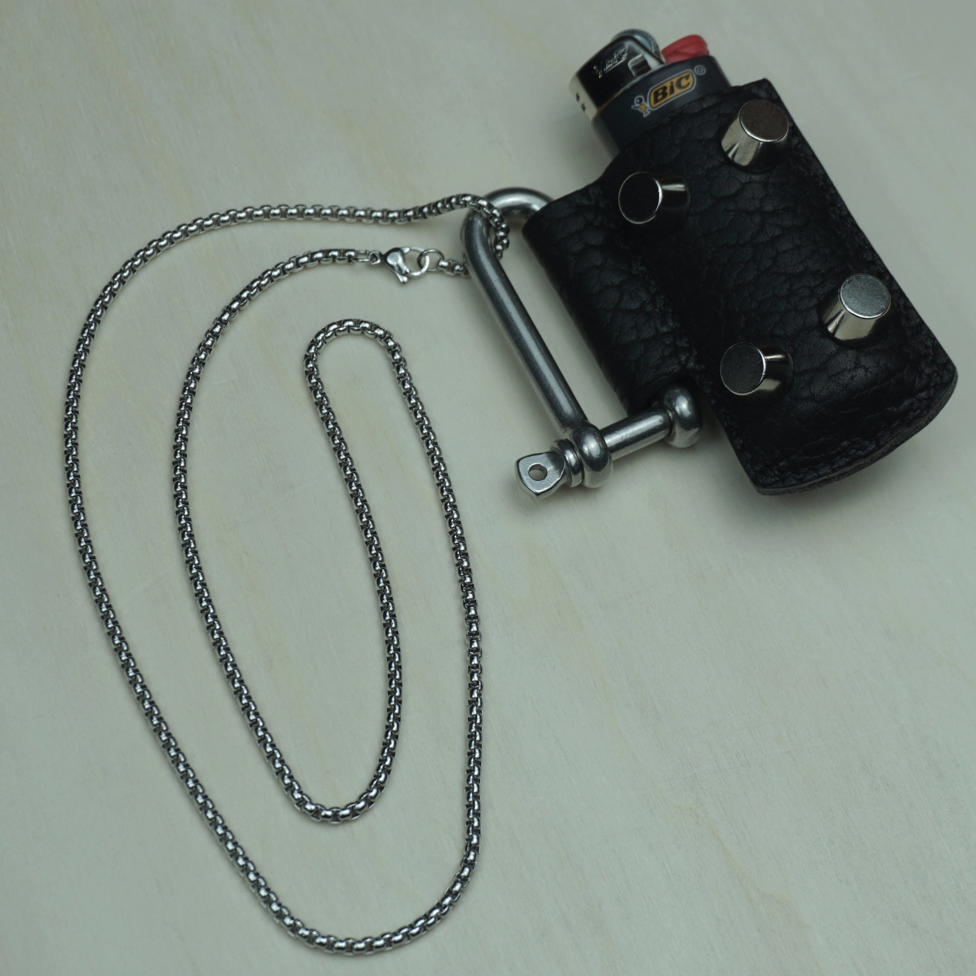 Bucket Stud Bison Leather Lighter Holder