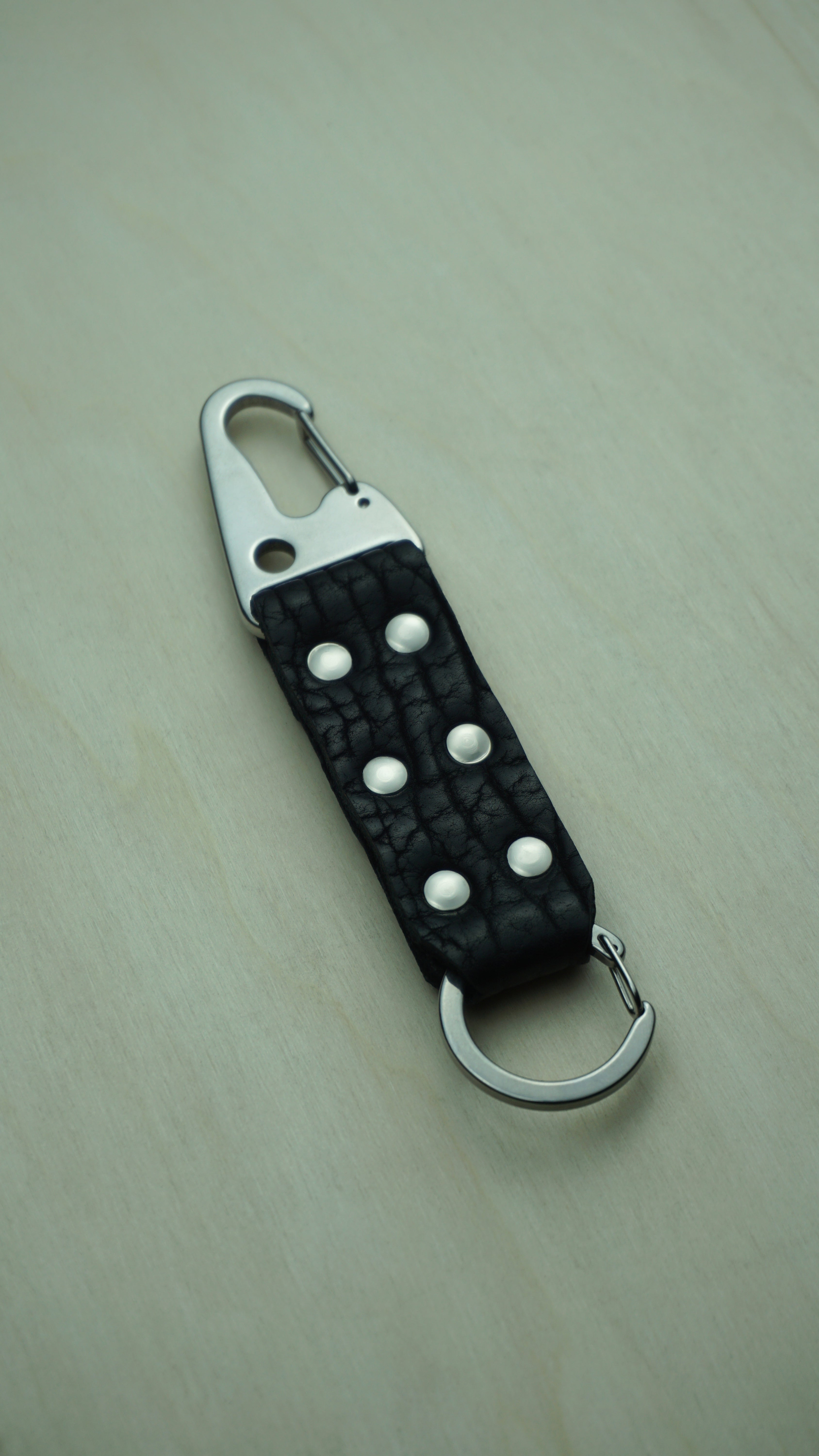 "Plated" Rifle Clip Bison Leather Keychain